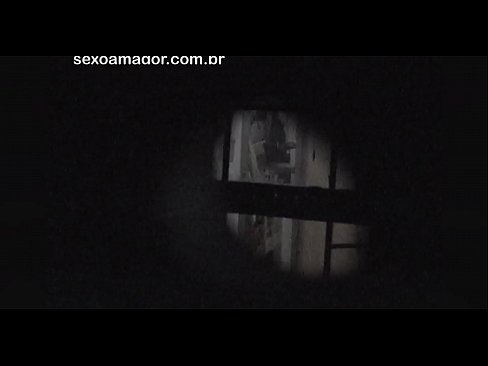 ❤️ Ndị njem agbataobi zoro n'azụ brik nwere oghere na-ese vidiyo na nzuzo na Blondie ️❌ na porn% ig.redporn-tv.ru% ❌